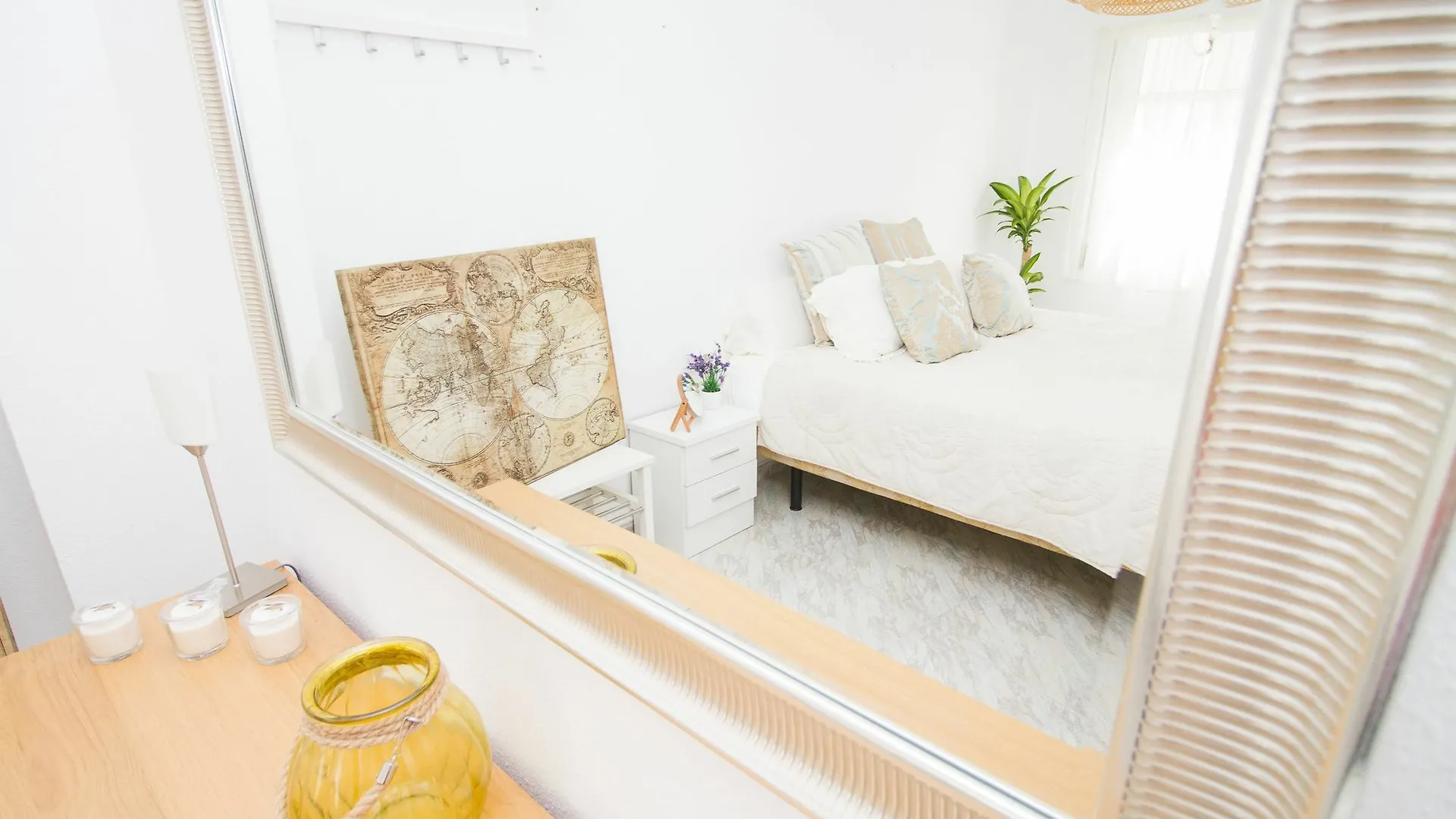 Spacious And Bright Apartment By La Recepcion Malaga